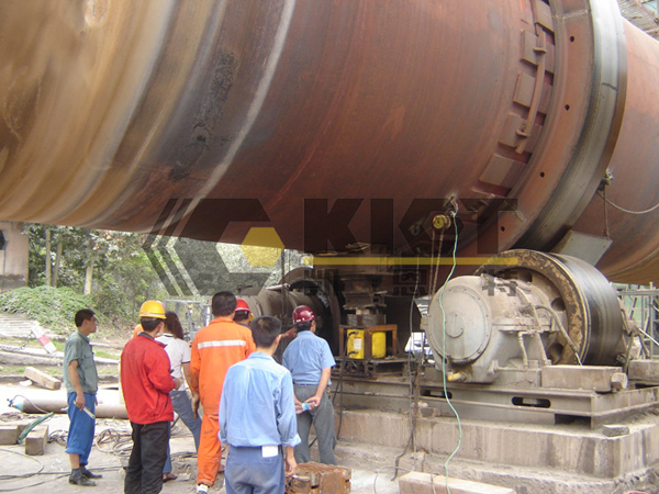 大吨位液压千斤顶用于水泥厂旋转窑检修