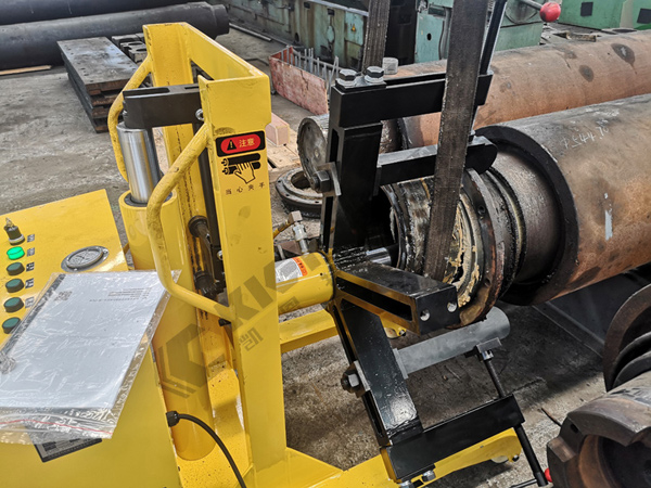 自动升降式电动液压拔轮器用于轧辊轴承拆卸