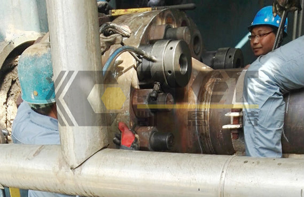 液压螺栓拉伸器用于化工厂压力容器螺栓预紧