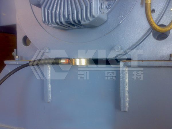 超低薄型液压千斤顶用于螺杆压缩机检修