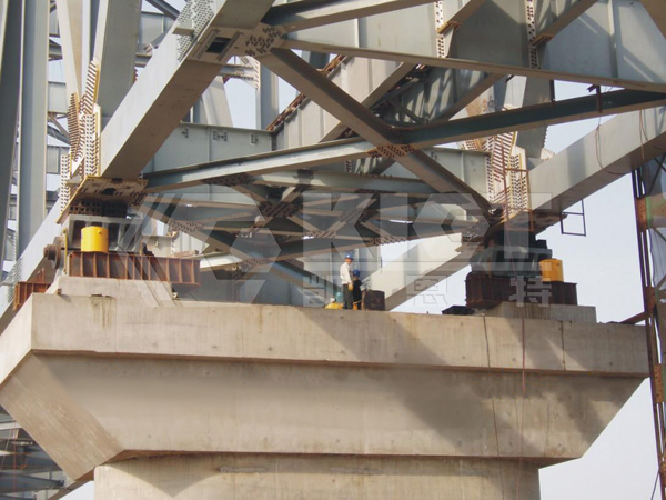 双作用大吨位液压千斤顶用于桥梁建设钢梁同步顶升
