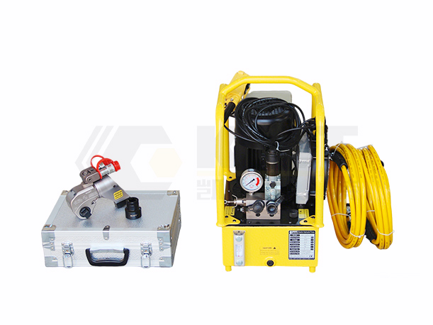 驱动式液压扭矩扳手